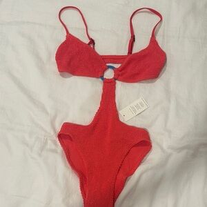 Bond-eye cabai one piece, guava eco. NWT!!